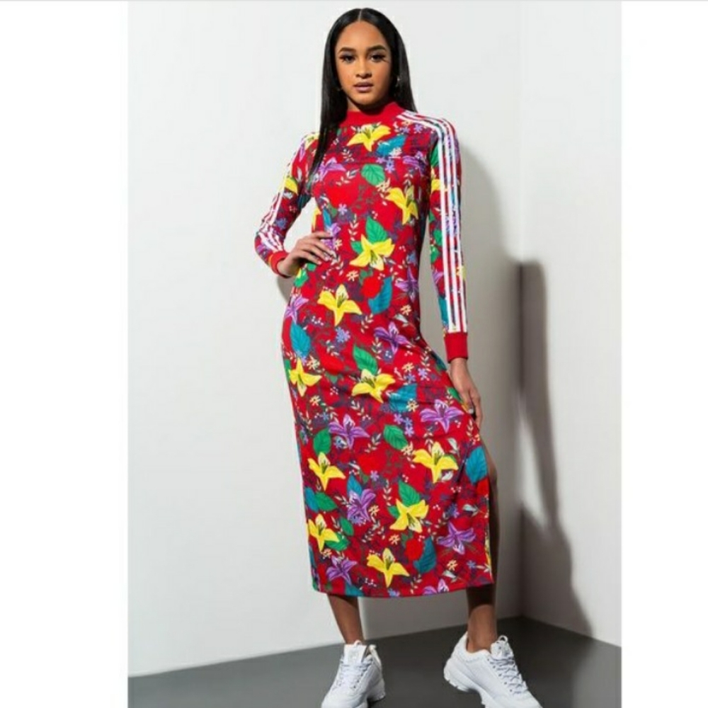 ADIDAS  FLORAL DRESS SIZE L